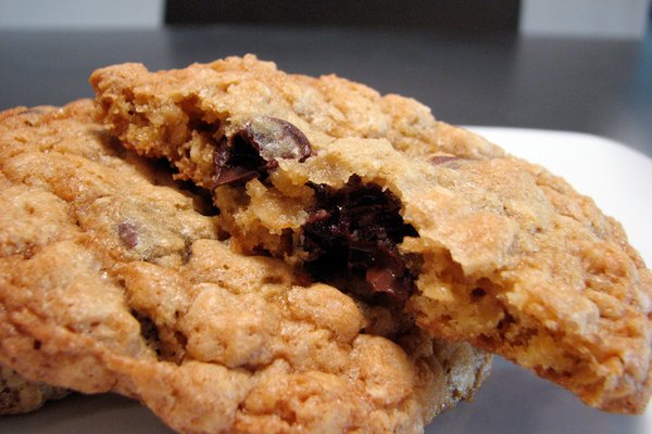 chocolate oatmeal chip cookies